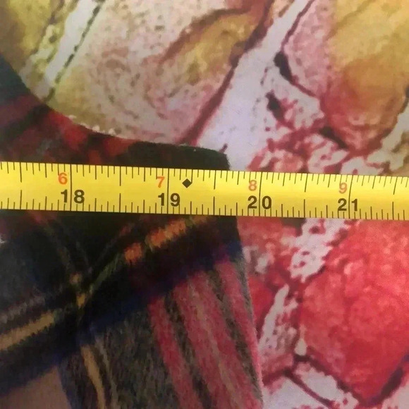 Maurices vest open front plaid fuzzy liner size small - Picture 5 of 10